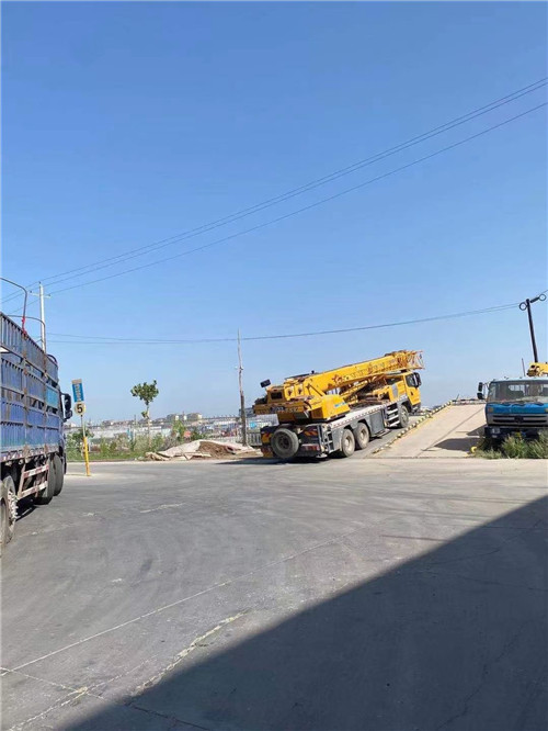 中站区25吨吊车的租赁价格大概是多少？